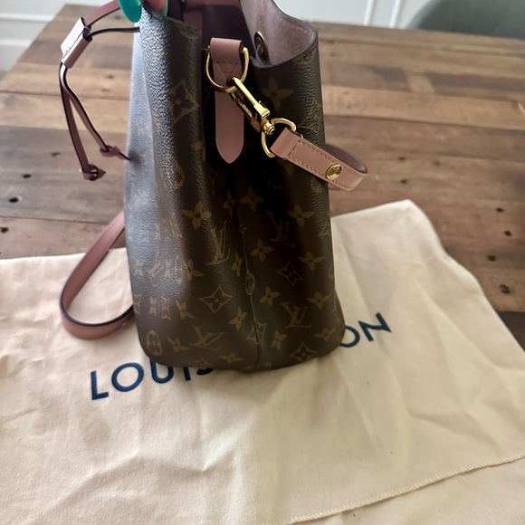 Louis Vuitton crossbody/shoulder bag - Picture 6 of 11